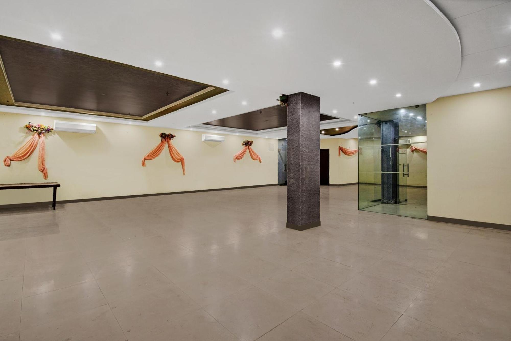 Townhouse Oak Hotel Heritage Heights ชัยปุระ ภายนอก รูปภาพ