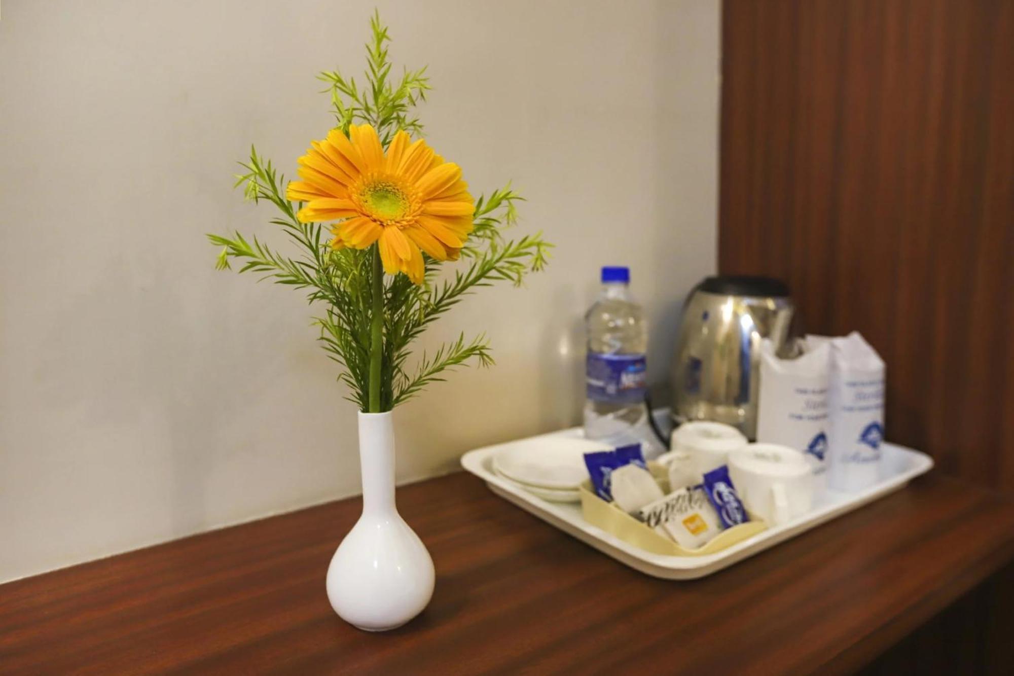 Townhouse Oak Hotel Heritage Heights ชัยปุระ ภายนอก รูปภาพ
