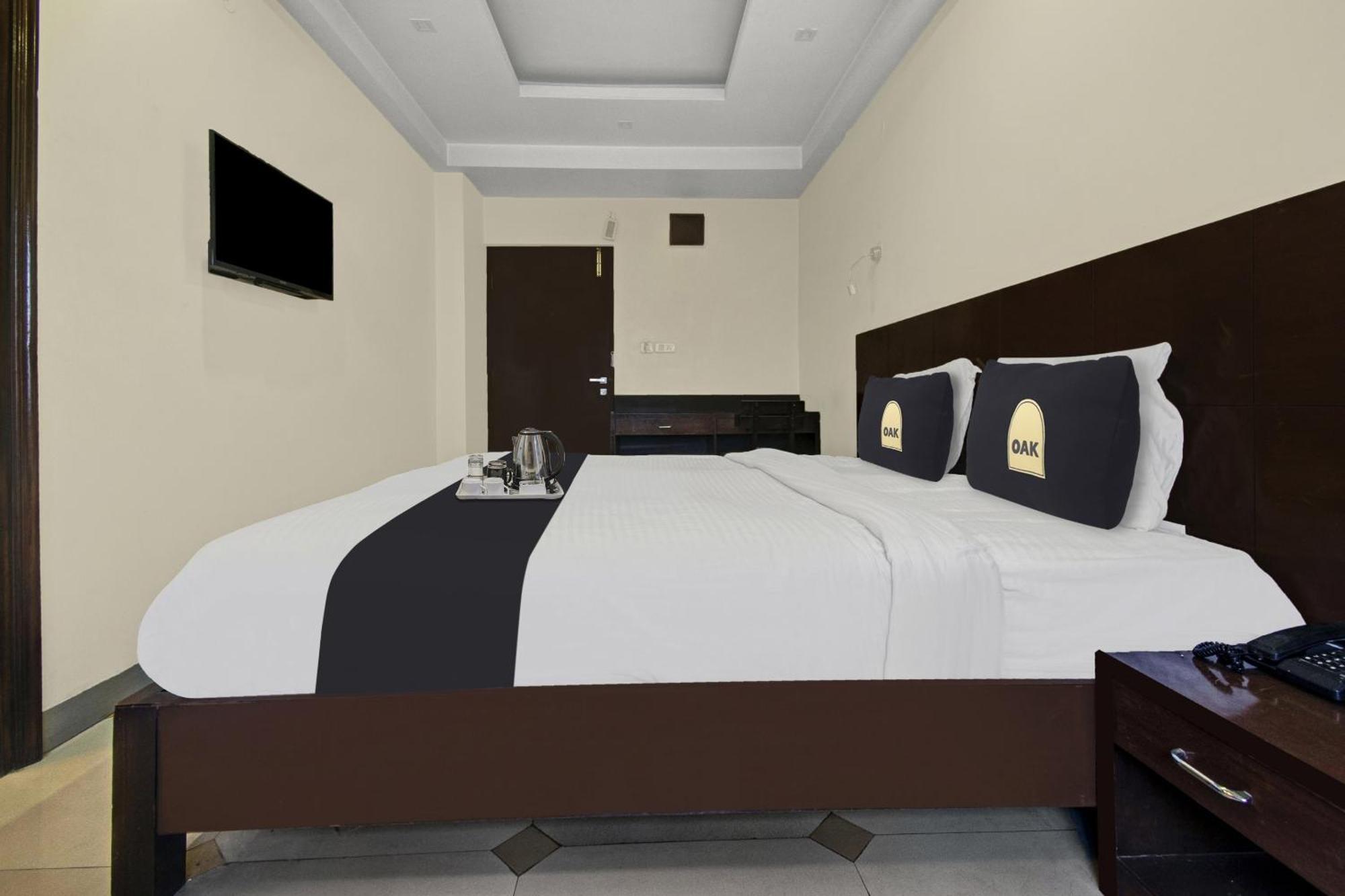 Townhouse Oak Hotel Heritage Heights ชัยปุระ ภายนอก รูปภาพ