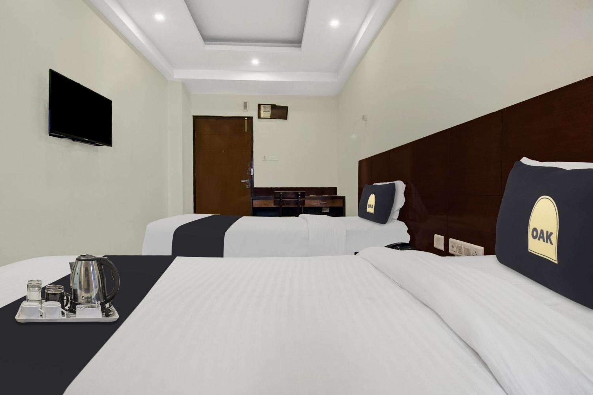 Townhouse Oak Hotel Heritage Heights ชัยปุระ ภายนอก รูปภาพ